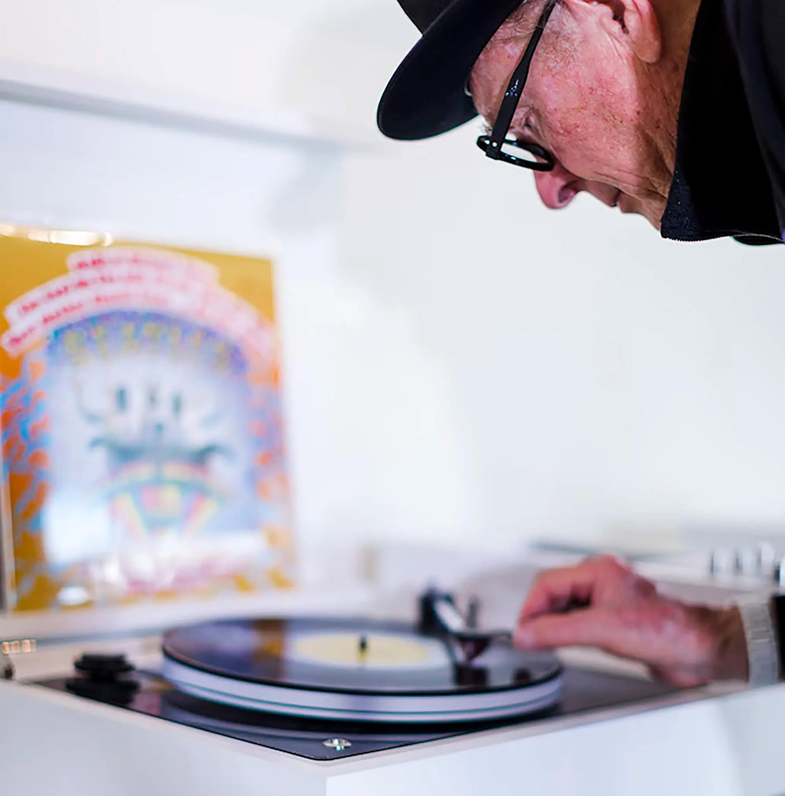 Wrensilva x John Van Hamersveld